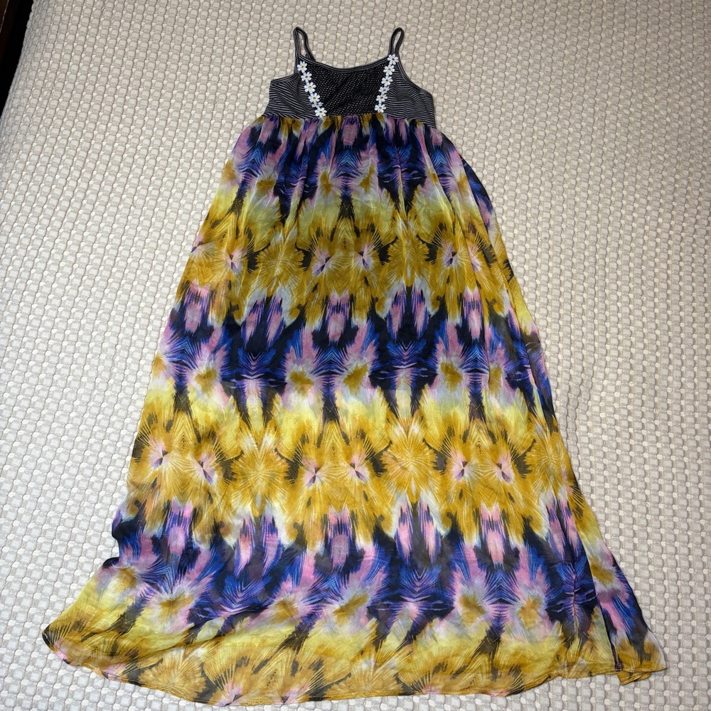 Truly Me By Sara Sara Maxi Dress Girls Size 8  Floral Embellishment Colorful